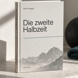Buch stehend, 3D-Render, Kalk-Hintergrund, hartes Seitenlicht